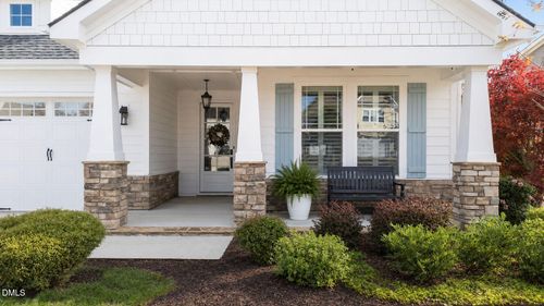 734 Kerr Lake Dr, Fuquay Varina, NC, 27526-3956 | Card Image