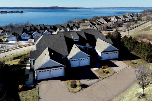 9 Cutter Ln, Tiverton, RI, 02878-4263 | Card Image