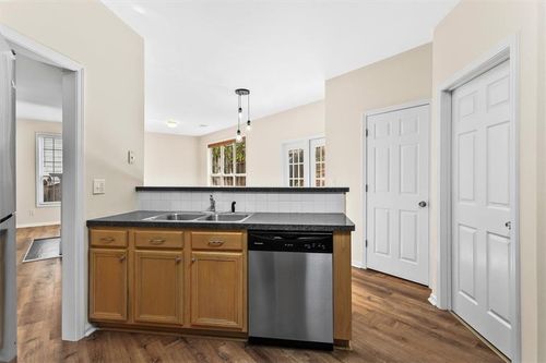 417 Kensington Parc Way, Avondale Estates, GA, 30002-1778 | Card Image