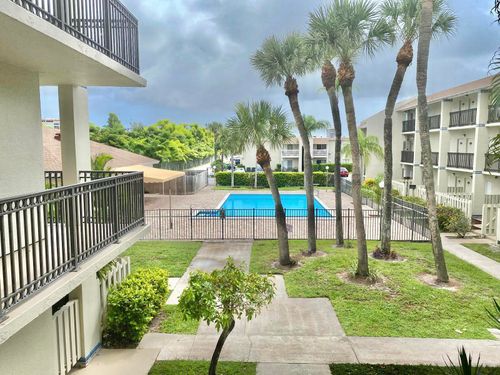 b20-1500 N Congress Ave, West Palm Beach, FL, 33401-1713 | Card Image