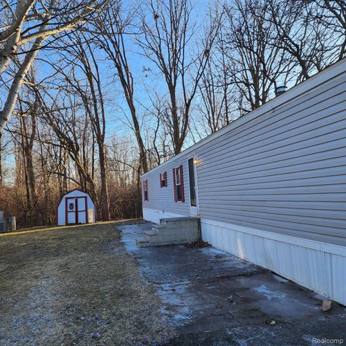 216 Ponderosa Trl S, Belleville, MI, 48111-5407 | Card Image