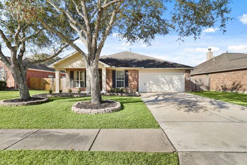 2412 Canyon Springs Drive, Pearland, TX, 77584 | Card Image