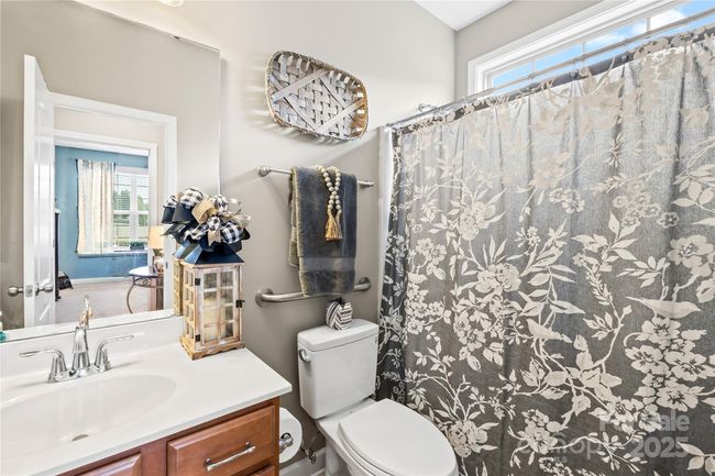 main floor full bath | Image 8