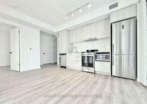 3915-195 Commerce St, Vaughan, ON, L4K0P9 | Card Image