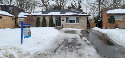 21 Arcadia Cres, Home with 3 bedrooms, 3 bathrooms and 4 parking in London ON | Image 2