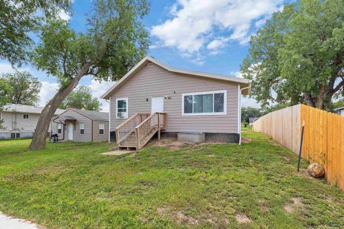 811-813-811 Willsie Ave, Rapid City, SD, 57701-0938 | Card Image