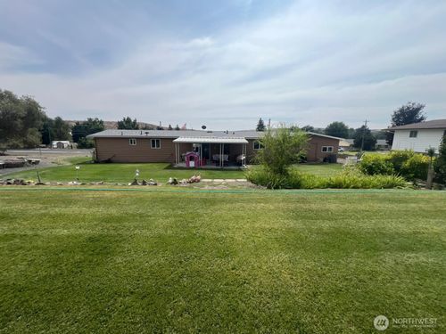 537 Sprague St, Wilson Creek, WA, 98860-5910 | Card Image