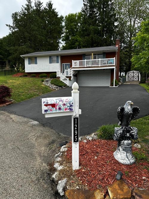 1295 Randall Ct, Chillicothe, OH, 45601-1933 | Card Image