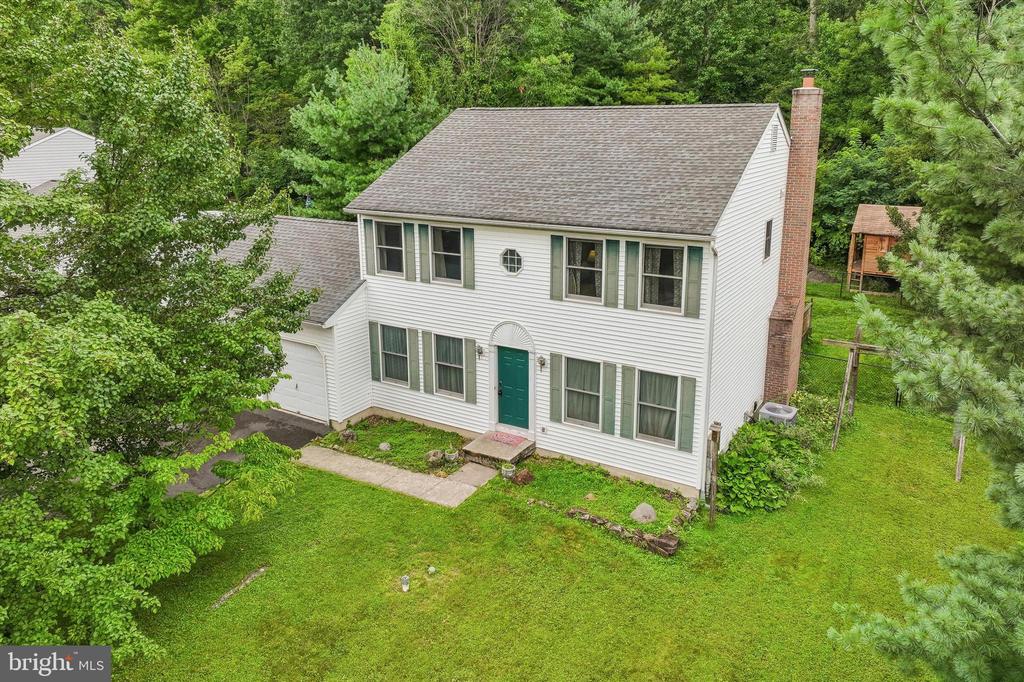 Residential in SELLERSVILLE 4