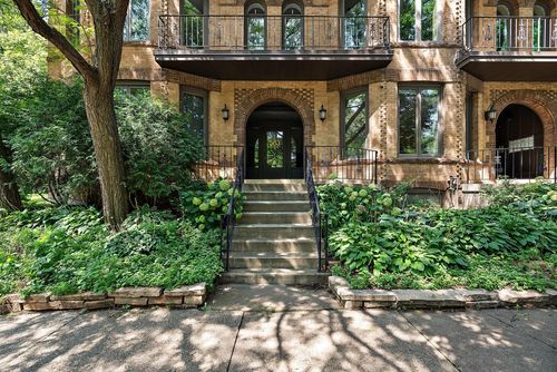 9-563 Laurel Ave, Saint Paul, MN, 55102-4656 | Card Image