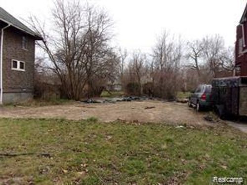 430 E Philadelphia St, Detroit, MI, 48202-2231 | Card Image