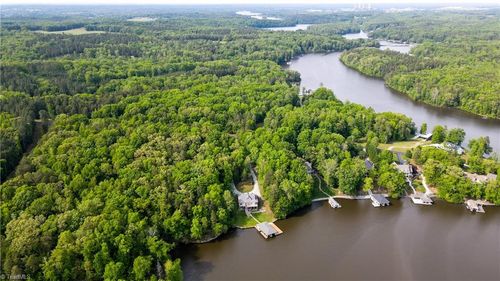 16 S Landing Dr, Leasburg, NC, 27291 | Card Image