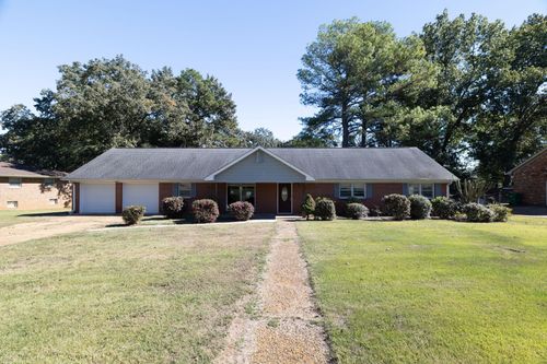 109 Chestnut Ln, Sheffield, AL, 35660-6801 | Card Image