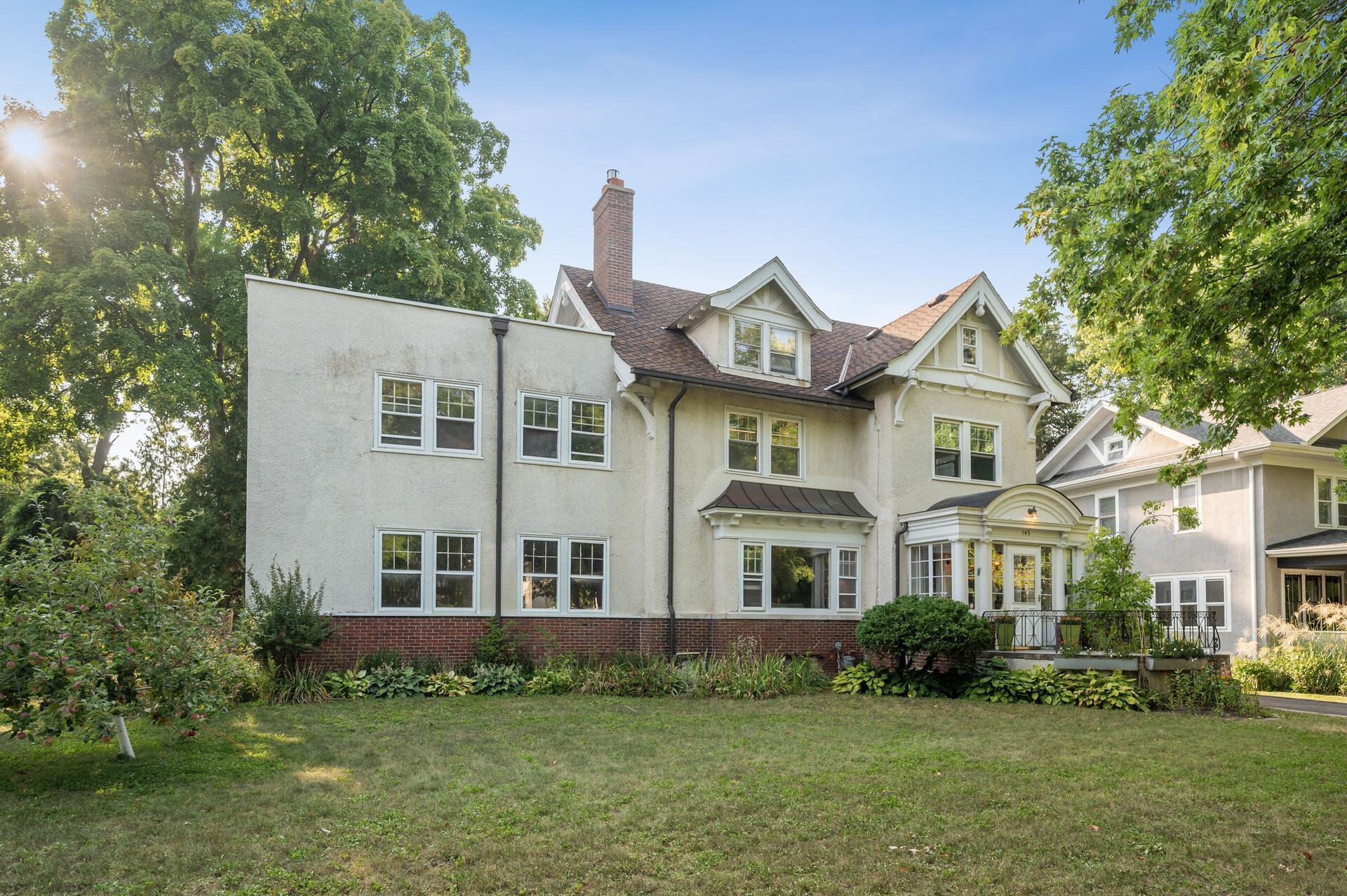 Amherst St, Saint Paul, MN 55105