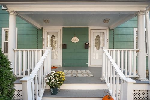 182 Shawsheen Rd, Andover, MA, 01810-2914 | Card Image