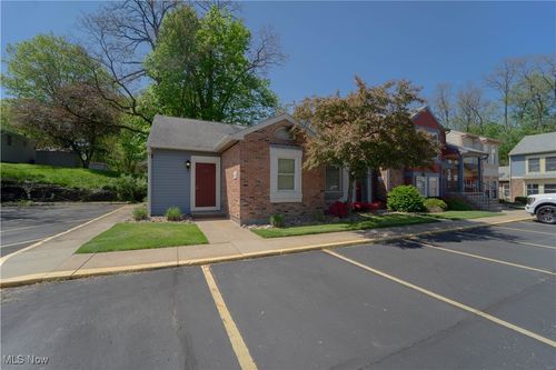 46 Munroe Falls Ave, Munroe Falls, OH, 44262-1550 | Card Image