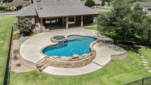 105 Quiet Oak Cv, Liberty Hill, TX, 78642-0288 | Card Image