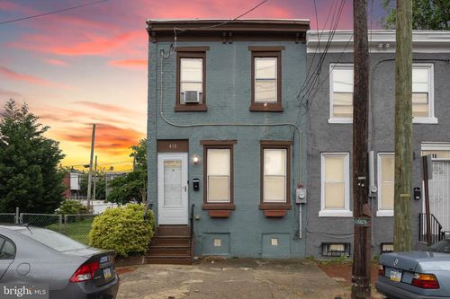 418 Vine St, CAMDEN, NJ, 08102-1926 | Card Image