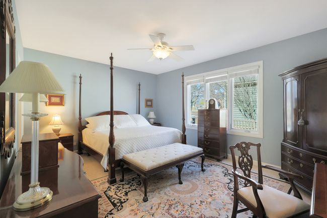 221 Course Dr, House other with 3 bedrooms, 3 bathrooms and 2 parking in Lake In The Hills IL | Image 17