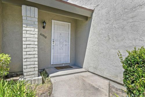 10818 Lamentin Ct, San Diego, CA, 92124-2052 | Card Image