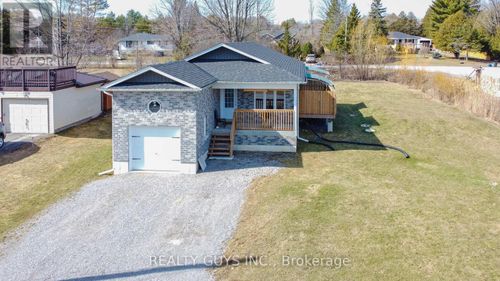 223 Crosby Dr, Bobcaygeon, ON, K0M1A0 | Card Image