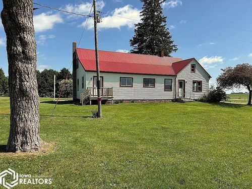 1443 Ivanhoe Ave, New Hampton, IA, 50659-9109 | Card Image