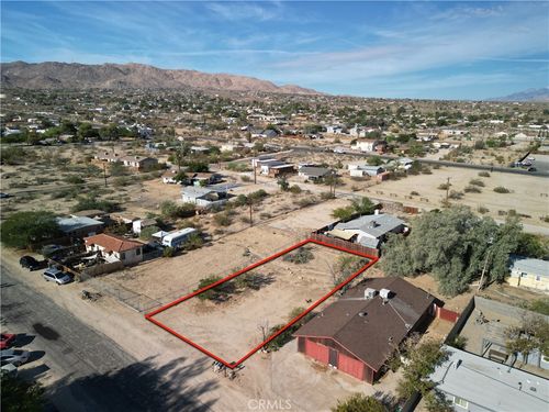 61998 El Reposo Cir, Joshua Tree, CA, 92252-2526 | Card Image