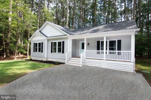 37444 Castaway Dr, GREENBACKVILLE, VA, 23356-2800 | Card Image
