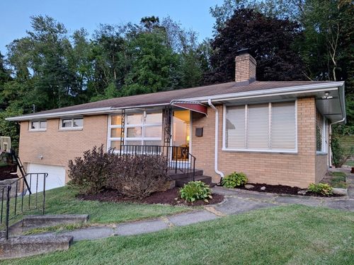 644 Birch St, Jeannette, PA, 15644-2807 | Card Image