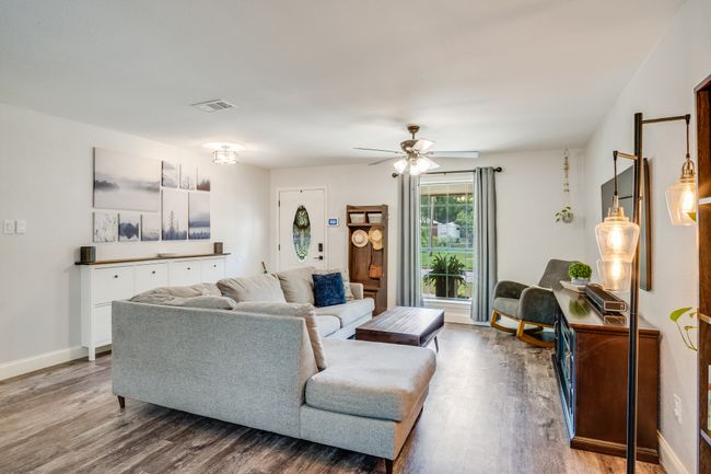 400 Rolling Hills Dr, House other with 3 bedrooms, 2 bathrooms and null parking in Midlothian TX | Image 9