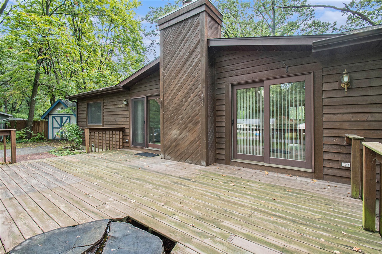 Pinewood Dr, New Buffalo, MI 49117