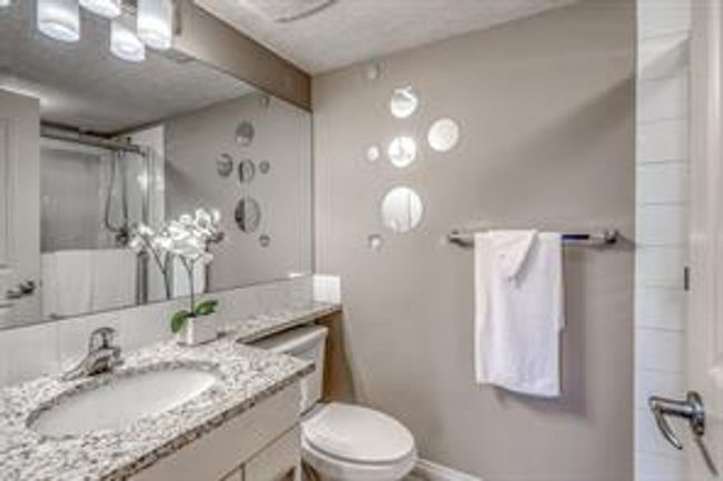 212 - 406 Cranberry Pk Se, Condo with 2 bedrooms, 2 bathrooms and 1 parking in Calgary AB | Image 18