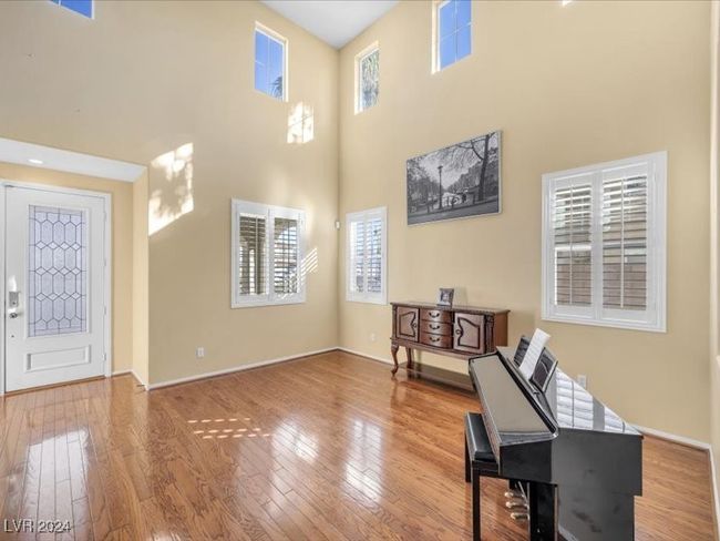9333 Arrowhead Bluff Ave, House other with 4 bedrooms, 3 bathrooms and null parking in Las Vegas NV | Image 6