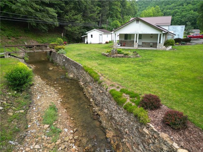 13088 Clay Hwy, House other with 4 bedrooms, 2 bathrooms and null parking in Lizemores WV | Image 5