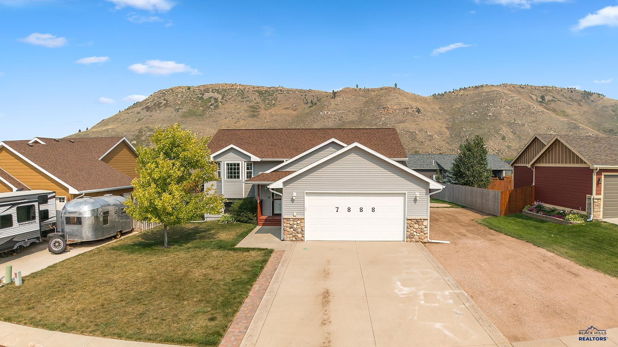 Steamboat Rd, Summerset, SD 57769
