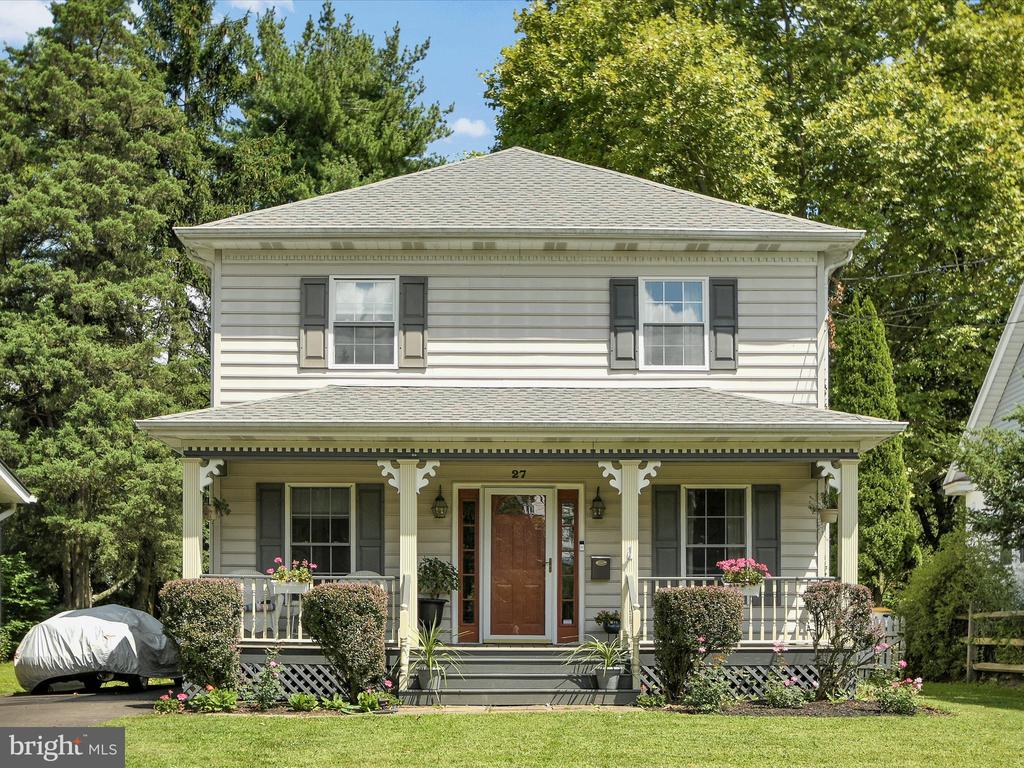 Chapman Ave, Doylestown, PA 18901