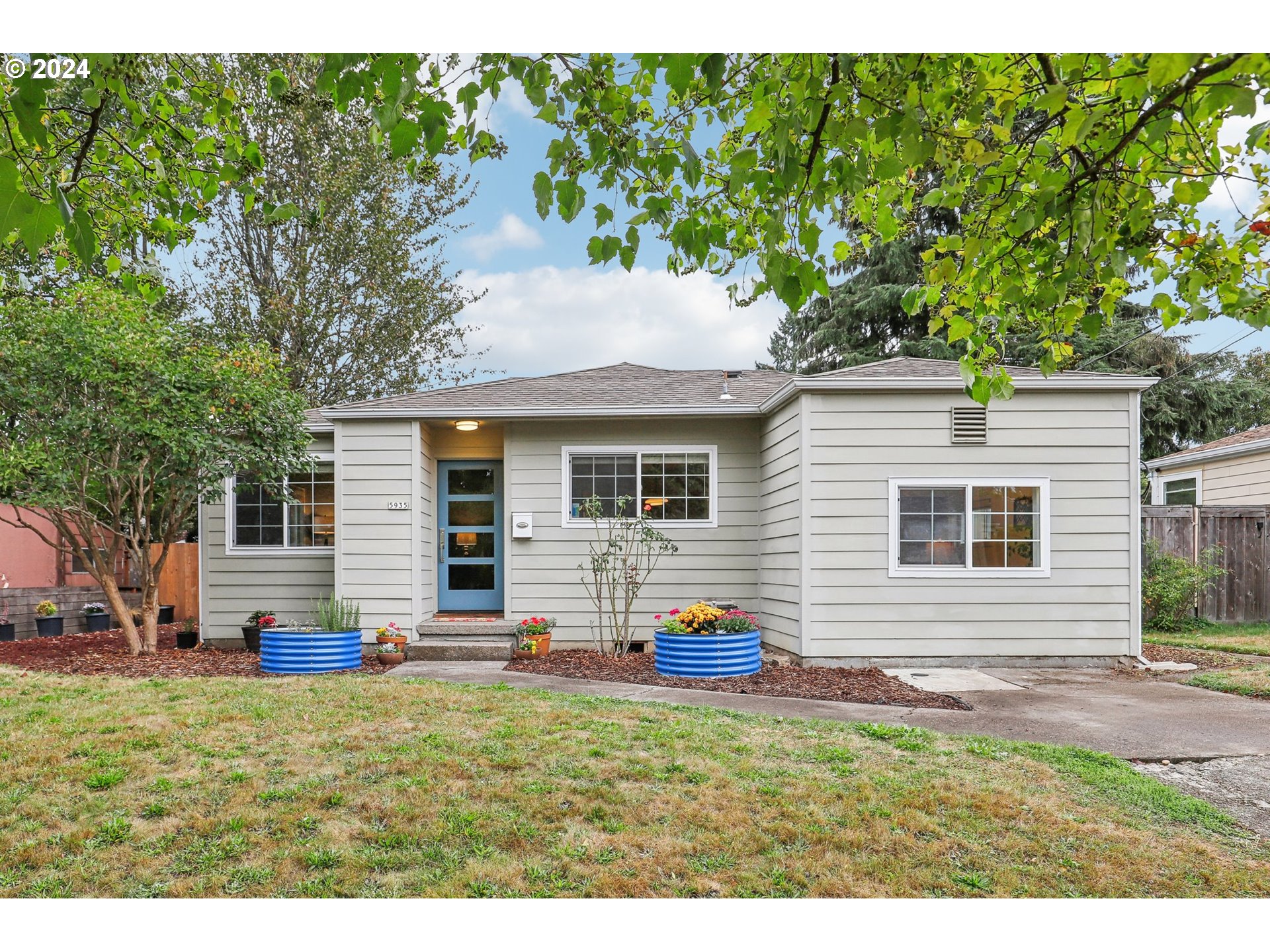 Tibbetts St, Portland, OR 97206