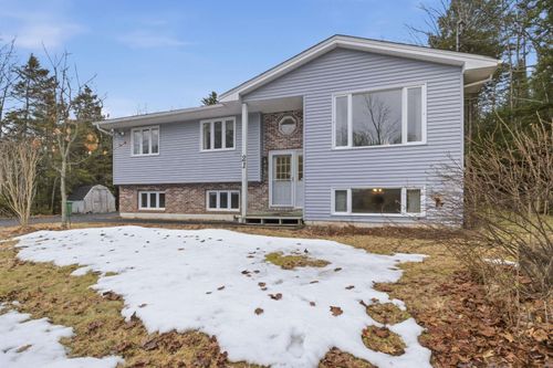 21 Karels Dr, Fall River, NS, B2T1E5 | Card Image