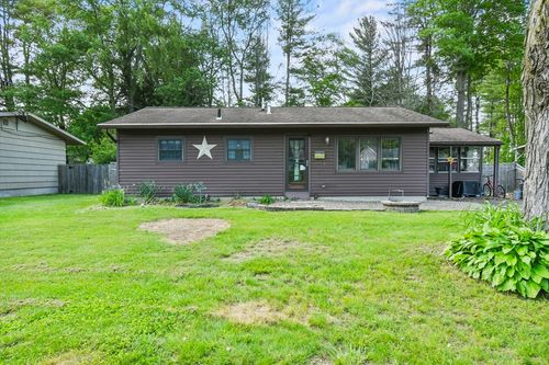 157 Maple Grove Dr, Pittsfield, MA, 01201-5654 | Card Image