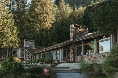 370-374 Smugglers Cove Rd, Bowen Island, BC, V0N1G1 | Card Image