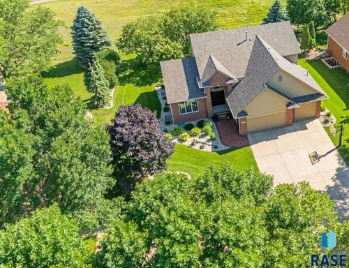 731 E Inverness Dr, Sioux Falls, SD, 57108-4673 | Card Image