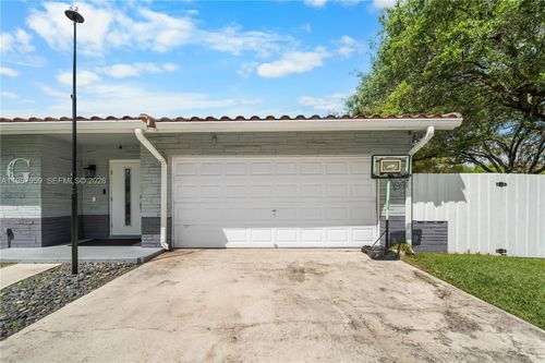 491 Nw 45th Ter, Plantation, FL, 33317-2748 | Card Image