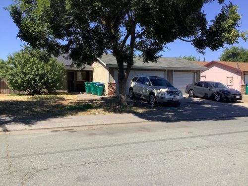 1909 Comstock Dr, Stockton, CA, 95209-1222 | Card Image