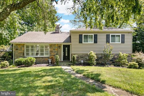 328 W Conestoga Rd, DEVON, PA, 19333-1406 | Card Image