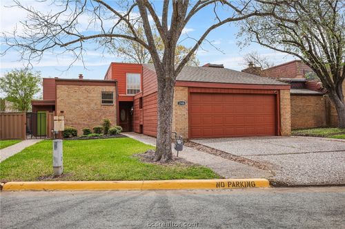 1508 Wolf Run, College Station, TX, 77840-3199 | Card Image