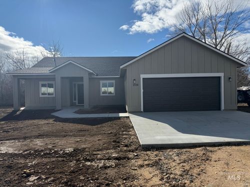 1705 Ruth Ln, Nampa, ID, 83686-8928 | Card Image