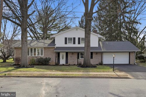 325 Balmer Rd, LITITZ, PA, 17543-1331 | Card Image