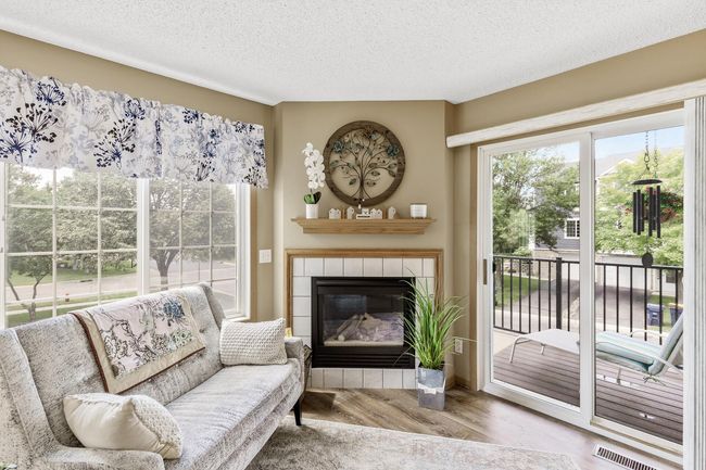 104 - 15548 Float Ln, Townhouse with 3 bedrooms, 1 bathrooms and null parking in Apple Valley MN | Image 6