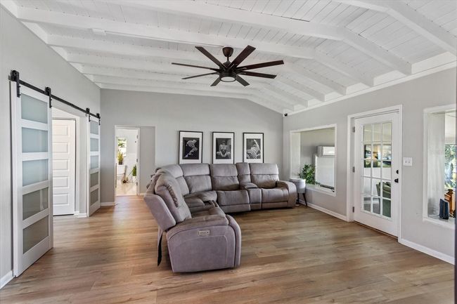 Living Room | Image 14