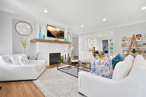 31 Ridge St, Berkley, MA, 02779-2332 | Card Image